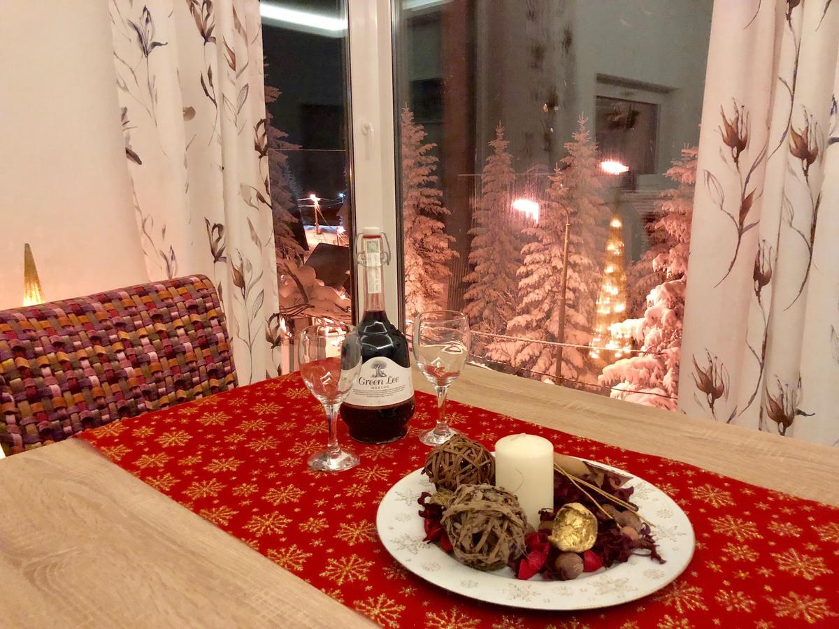 Apartmani Mont 1 ヤホリナ エクステリア 写真